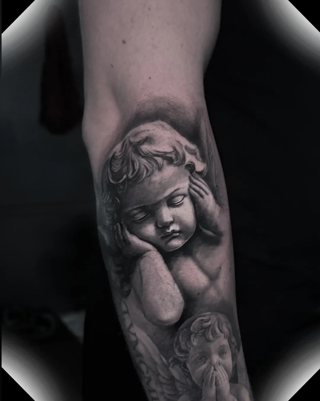 putto — Realistik Tattoo Bern — Berkunst Tattoo Utzenstorf