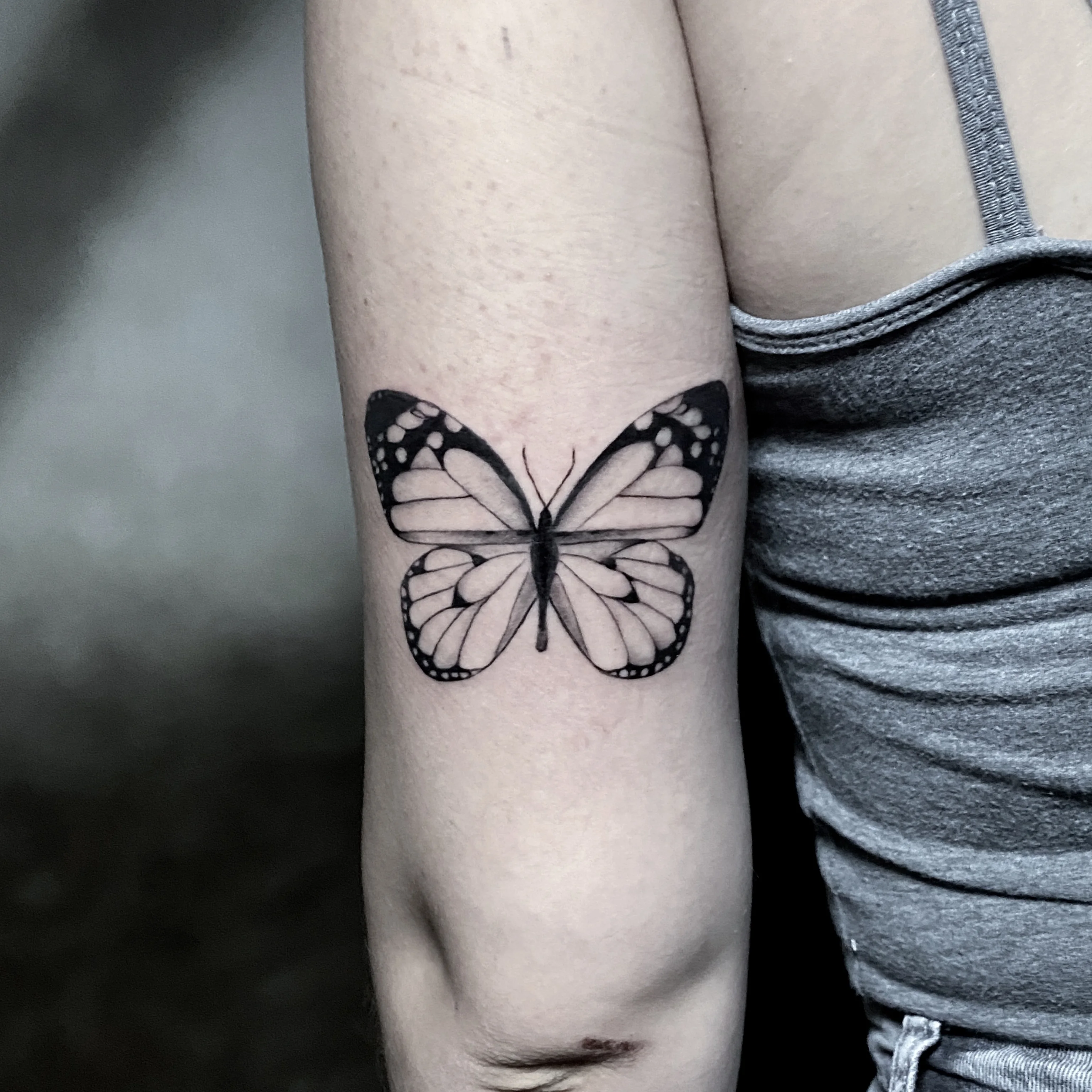 pill — Fineline Tattoo Bern Solothurn — Berkunst Tattoo Utzenstorf