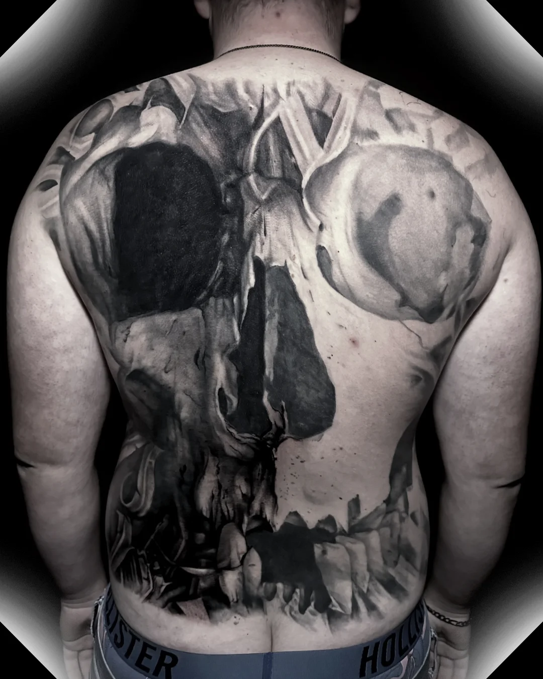 hfejhat — Realistik Tattoo Bern — Berkunst Tattoo Utzenstorf