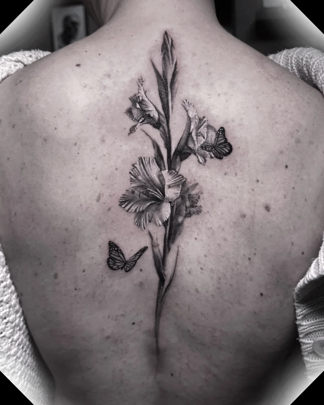 hatvirag — Floral Tattoo Bern Solothurn — Berkunst Tattoo Utzenstorf