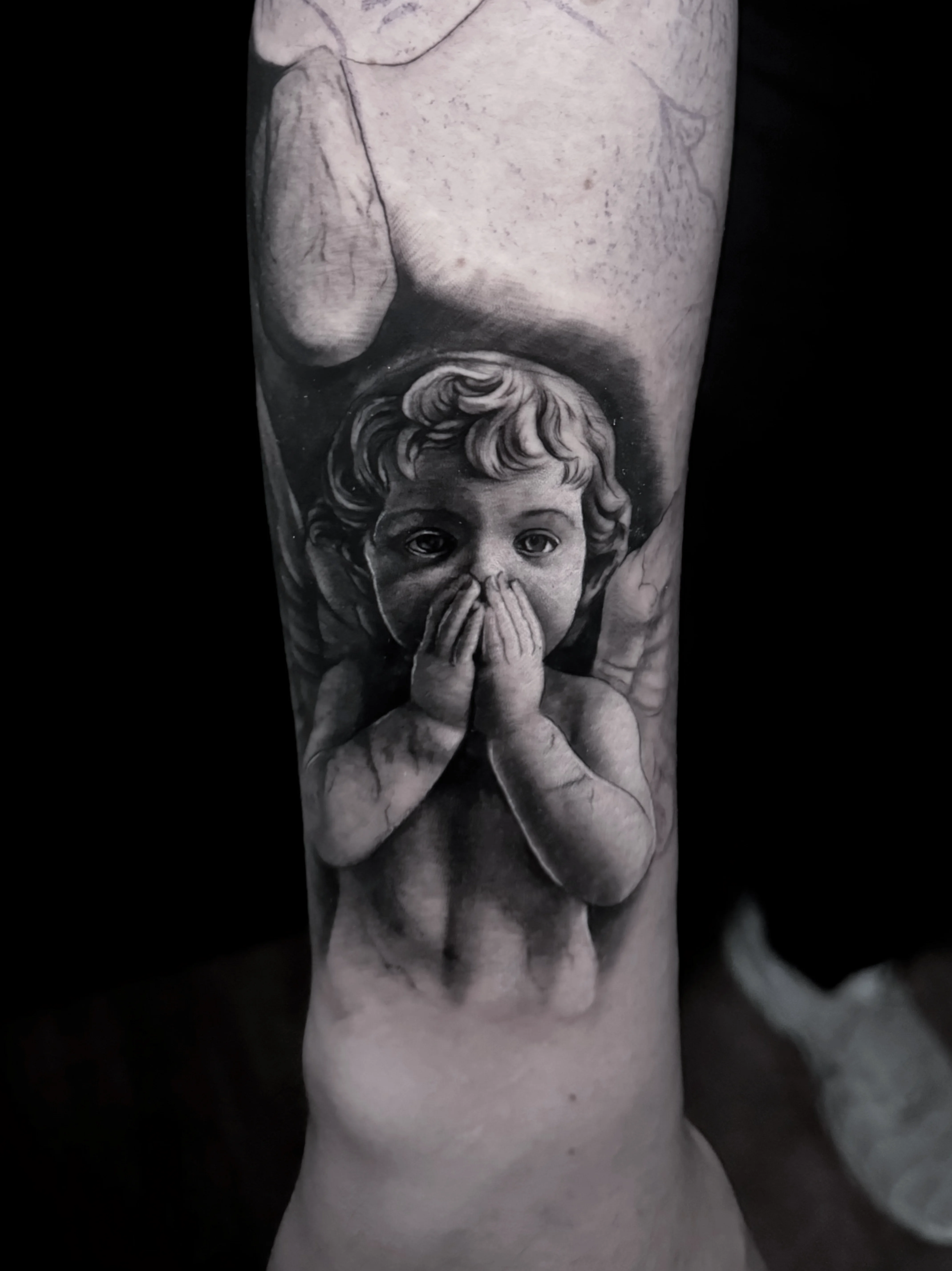 nembesz — Realistik Tattoo Bern — Berkunst Tattoo Utzenstorf