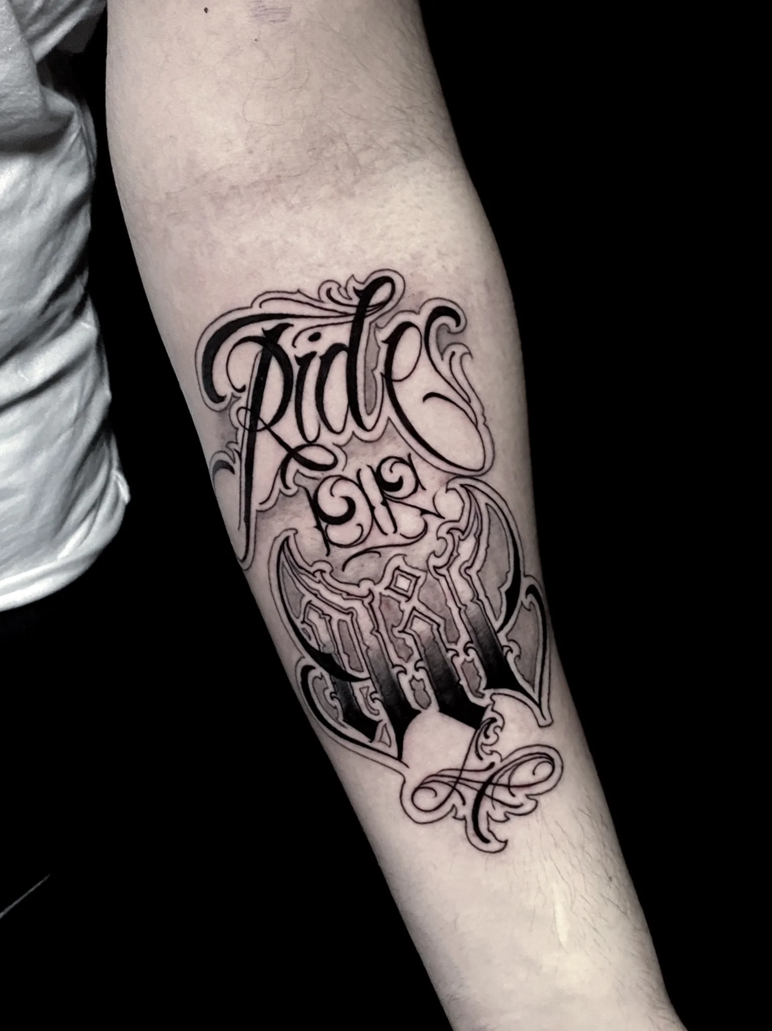 iras — Lettering Tattoo Bern Solothurn — Berkunst Tattoo Utzenstorf